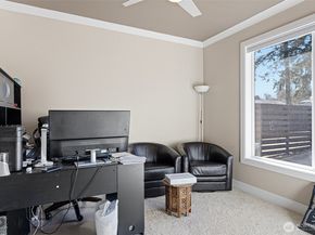 23905 43rd Avenue S, Kent WA 98032