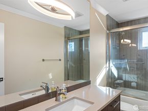 23905 43rd Avenue S, Kent WA 98032