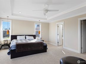 23905 43rd Avenue S, Kent WA 98032