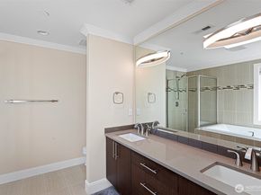 23905 43rd Avenue S, Kent WA 98032