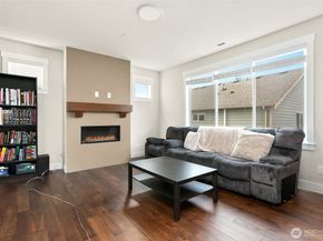 1109 146th Street SW 6, Lynnwood WA 98087