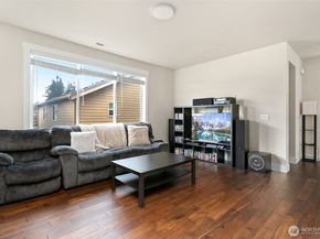 1109 146th Street SW 6, Lynnwood WA 98087