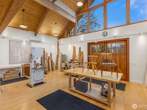 7204 NE Baker Hill Road, Bainbridge Island WA 98110
