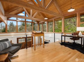 7204 NE Baker Hill Road, Bainbridge Island WA 98110