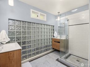 7204 NE Baker Hill Road, Bainbridge Island WA 98110