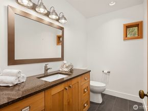 7204 NE Baker Hill Road, Bainbridge Island WA 98110