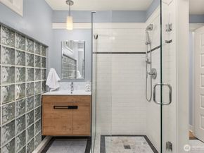 7204 NE Baker Hill Road, Bainbridge Island WA 98110
