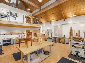 7204 NE Baker Hill Road, Bainbridge Island WA 98110
