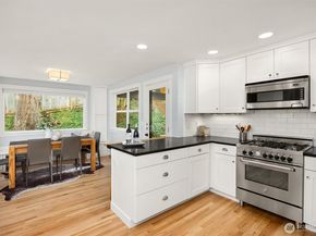 7204 NE Baker Hill Road, Bainbridge Island WA 98110