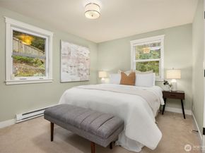 7204 NE Baker Hill Road, Bainbridge Island WA 98110