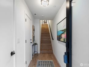 1198 129th Court NE, Bellevue WA 98005