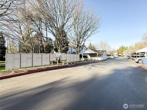 7453 Newcastle Golf Club RD K201, Newcastle WA 98059