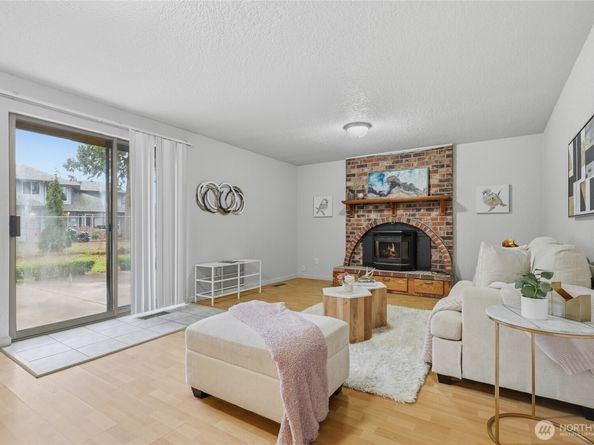 16011 2nd Place W, Lynnwood WA 98087