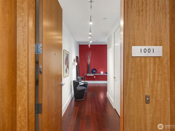 1521 2nd Avenue 1001, Seattle WA 98101