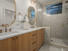 7020 127th Avenue NE, Kirkland WA 98033