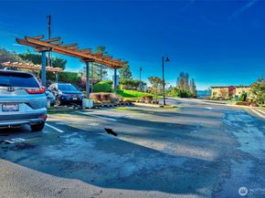 50 Pine Street 105, Edmonds WA 98020