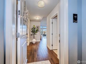 50 Pine Street 105, Edmonds WA 98020
