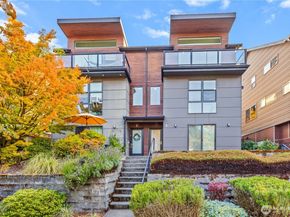 1506 44th Avenue SW B, Seattle WA 98116