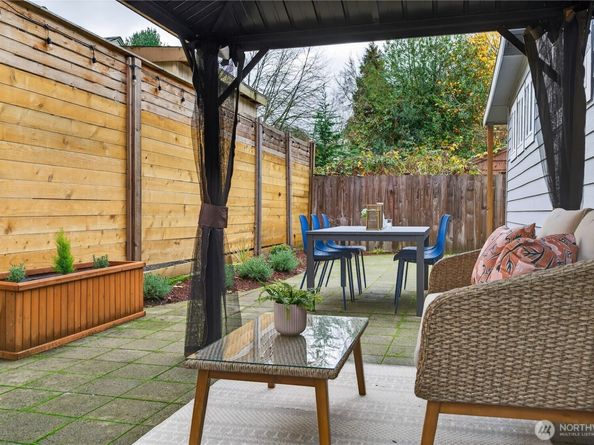 13750 3rd Avenue NW, Seattle WA 98177