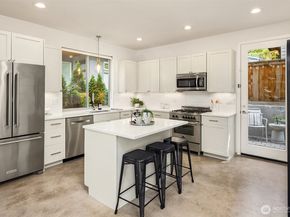 3246 B 14th Avenue W, Seattle WA 98119