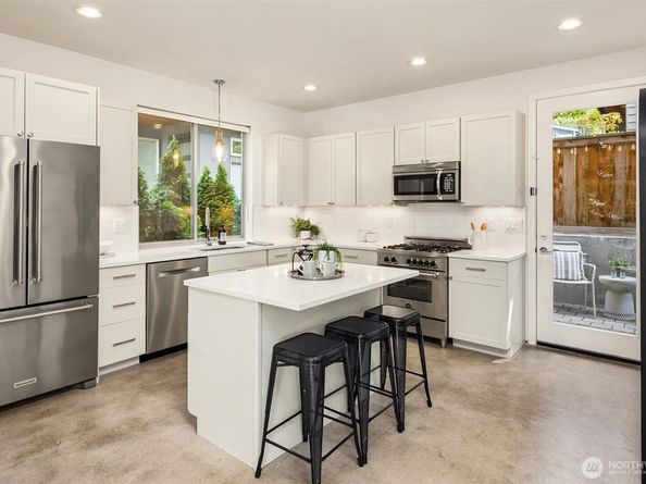 3246 B 14th Avenue W, Seattle WA 98119