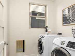 3246 B 14th Avenue W, Seattle WA 98119