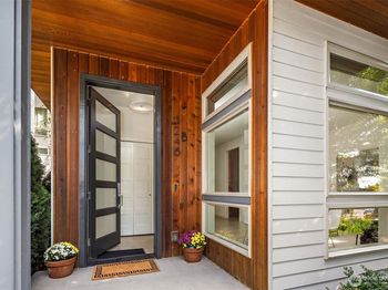 3246 B 14th Avenue W