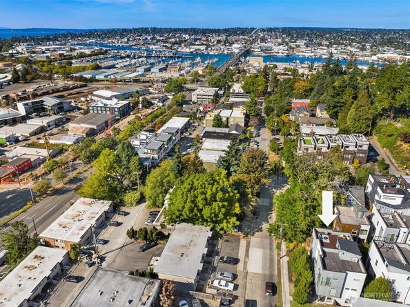 3246 B 14th Avenue W, Seattle WA 98119