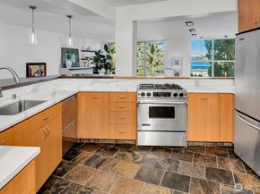 9204 SE 33rd Place, Mercer Island WA 98040