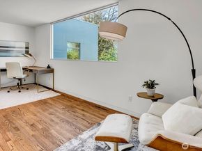 9204 SE 33rd Place, Mercer Island WA 98040