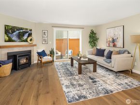 7740 196th Street SW 14, Edmonds WA 98026