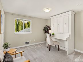 7740 196th Street SW 14, Edmonds WA 98026