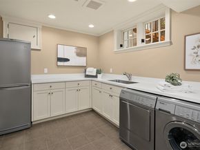 364 Highland Drive, Seattle WA 98109