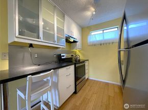 421 Wells Avenue S, Renton WA 98057