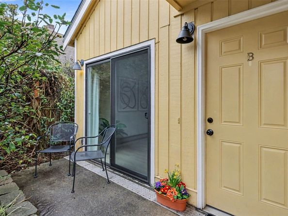 421 Wells Avenue S, Renton WA 98057