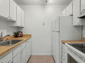 421 Wells Avenue S, Renton WA 98057