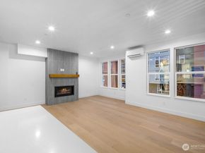 695 NW Locust ST (Homesite #9), Issaquah WA 98027