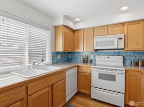 2813 NW 56th Street, Seattle WA 98107