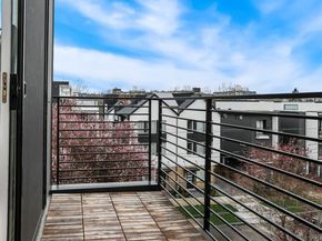 916 NW 56th Street G, Seattle WA 98107