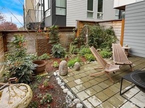 916 NW 56th Street G, Seattle WA 98107