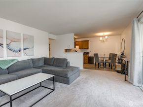 1113 Kirkland Avenue 4B, Kirkland WA 98033