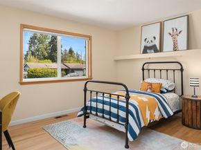 14335 109th Avenue NE, Kirkland WA 98034