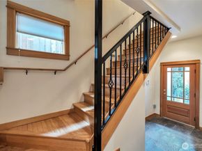 2221 E Spruce Street, Seattle WA 98122