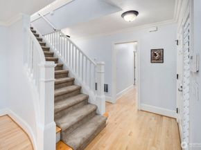 6030 Ann Arbor Avenue NE, Seattle WA 98115
