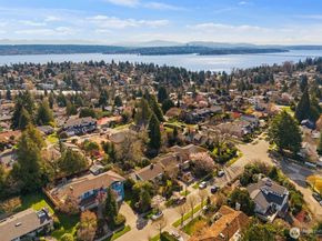 6030 Ann Arbor Avenue NE, Seattle WA 98115