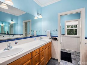 6030 Ann Arbor Avenue NE, Seattle WA 98115