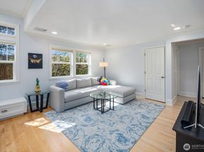 6030 Ann Arbor Avenue NE, Seattle WA 98115