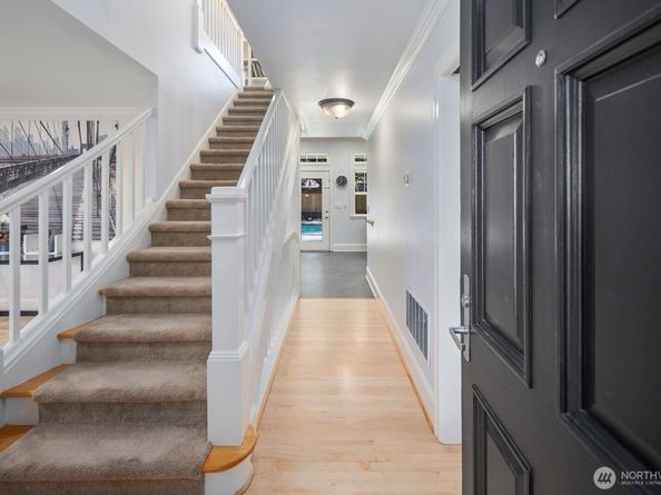 6030 Ann Arbor Avenue NE, Seattle WA 98115