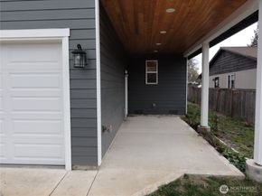 1724 14th Street, Bremerton WA 98337