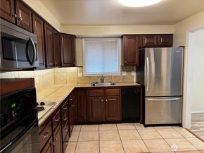 8930 7th Avenue SE, Everett WA 98208